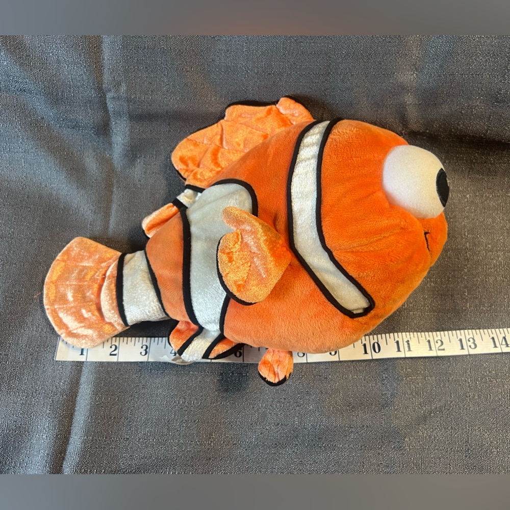 Disney Pixar Nemo Vibrant Orange and White Clownfish talking Plush 11 inches